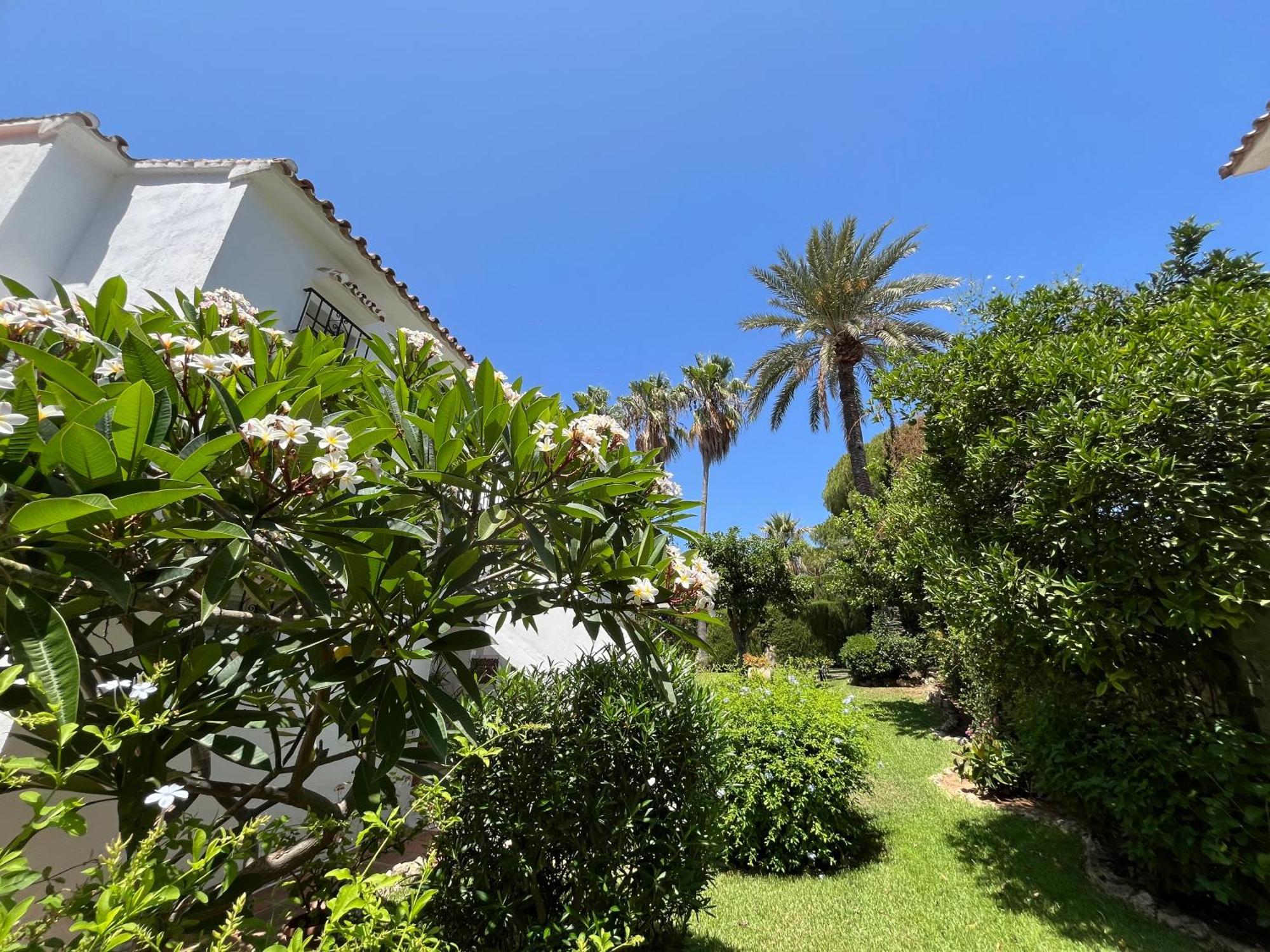"Los Rosales Apartment, 500M To The Beach" Sitio de Calahonda Exterior photo